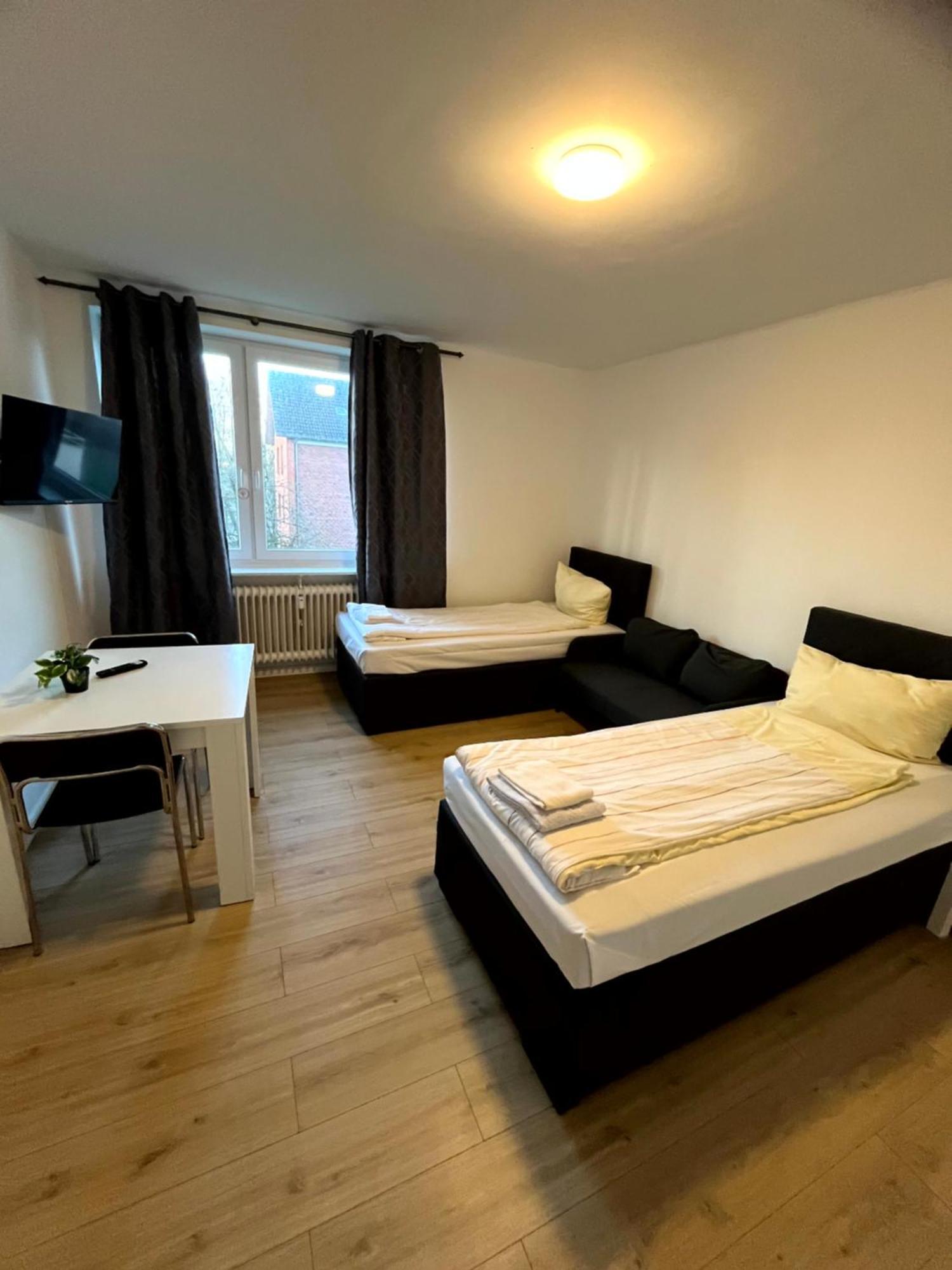 3-Zimmer Monteurwohnung Mit Balkon Neumünster Dış mekan fotoğraf